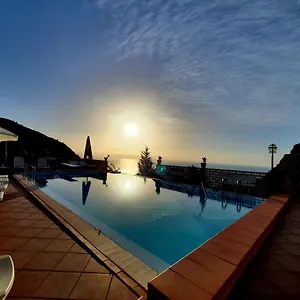 https://villa-zen-taormina.sicilyhotelsitaly.net